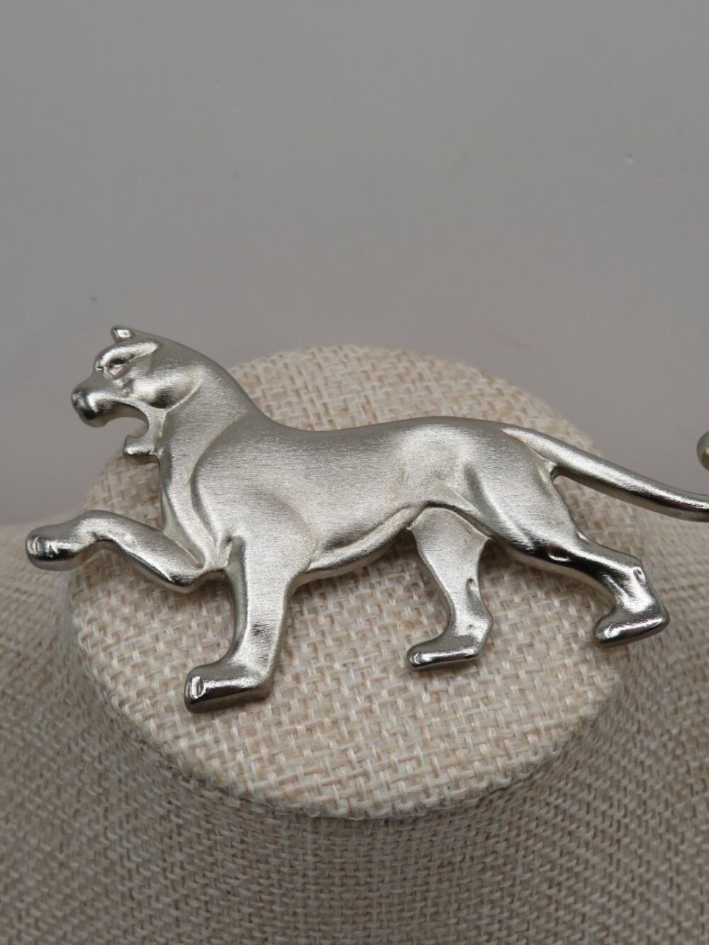 Vintage Big Cat Cougar Silver Tone Brooch